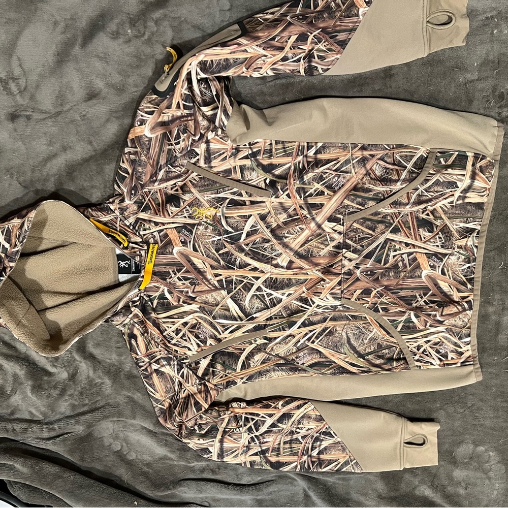 Browning camo hoody-Large